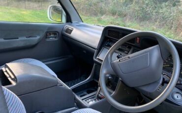 Toyota-hiace-van-diesel-1995-4