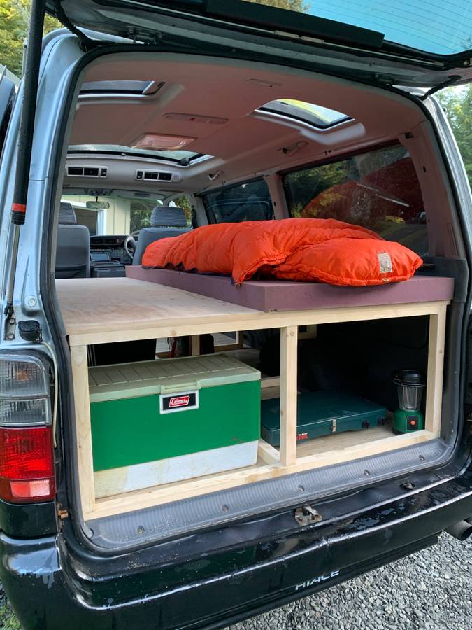 Toyota-hiace-van-diesel-1995-9