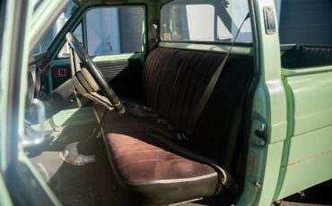 Toyota-hilux-1971-green-3