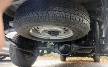 Toyota-hilux-1991-blue-16