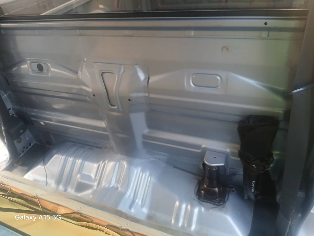 Toyota-hilux-1991-blue-5