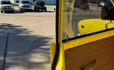 Toyota-hilux-pickup-1978-yellow-23