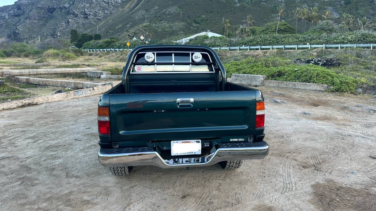 Toyota-hilux-pickup-diesel-1995-green-14