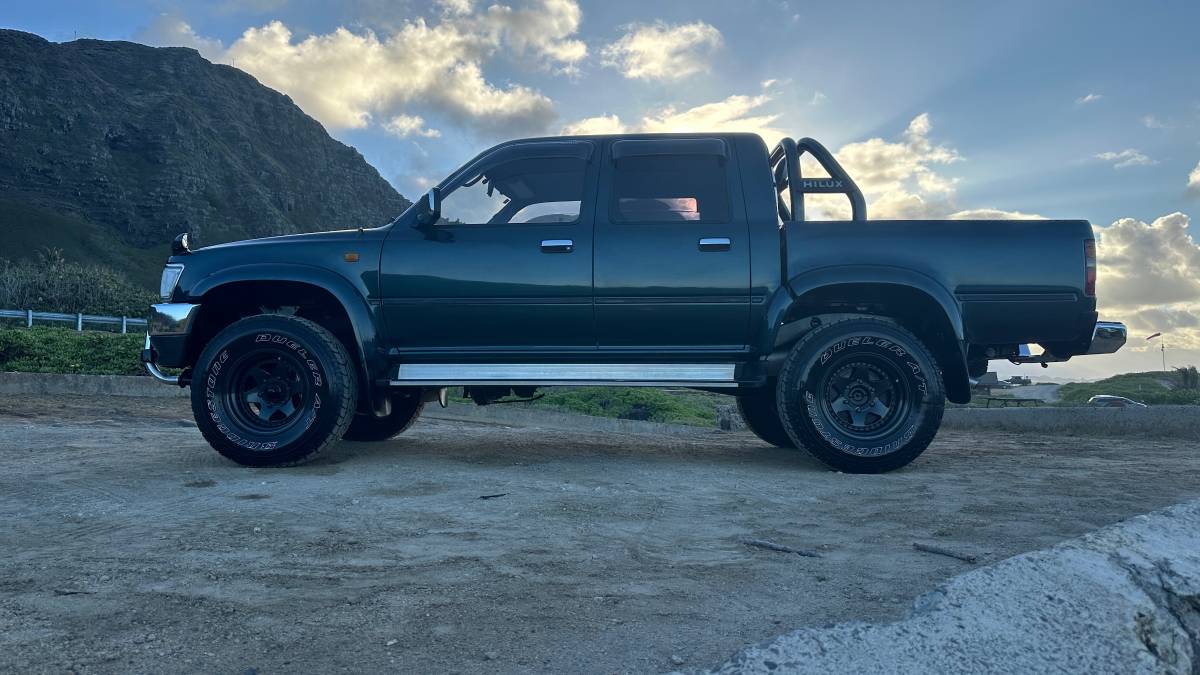 Toyota-hilux-pickup-diesel-1995-green-4