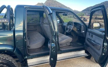 Toyota-hilux-pickup-diesel-1995-green-7