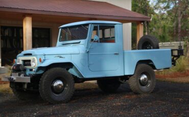 Toyota-land-cruiser-1964-blue-2