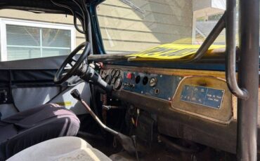 Toyota-land-cruiser-1971-blue-3