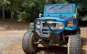 Toyota-land-cruiser-1971-blue