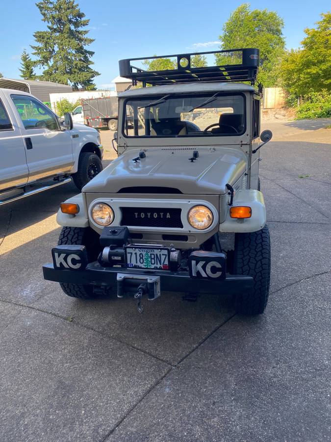 Toyota-land-cruiser-1973-1