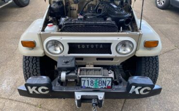 Toyota-land-cruiser-1973-11