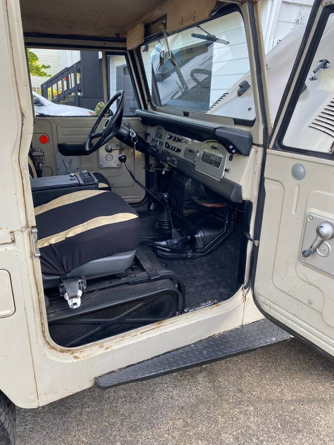 Toyota-land-cruiser-1973-12