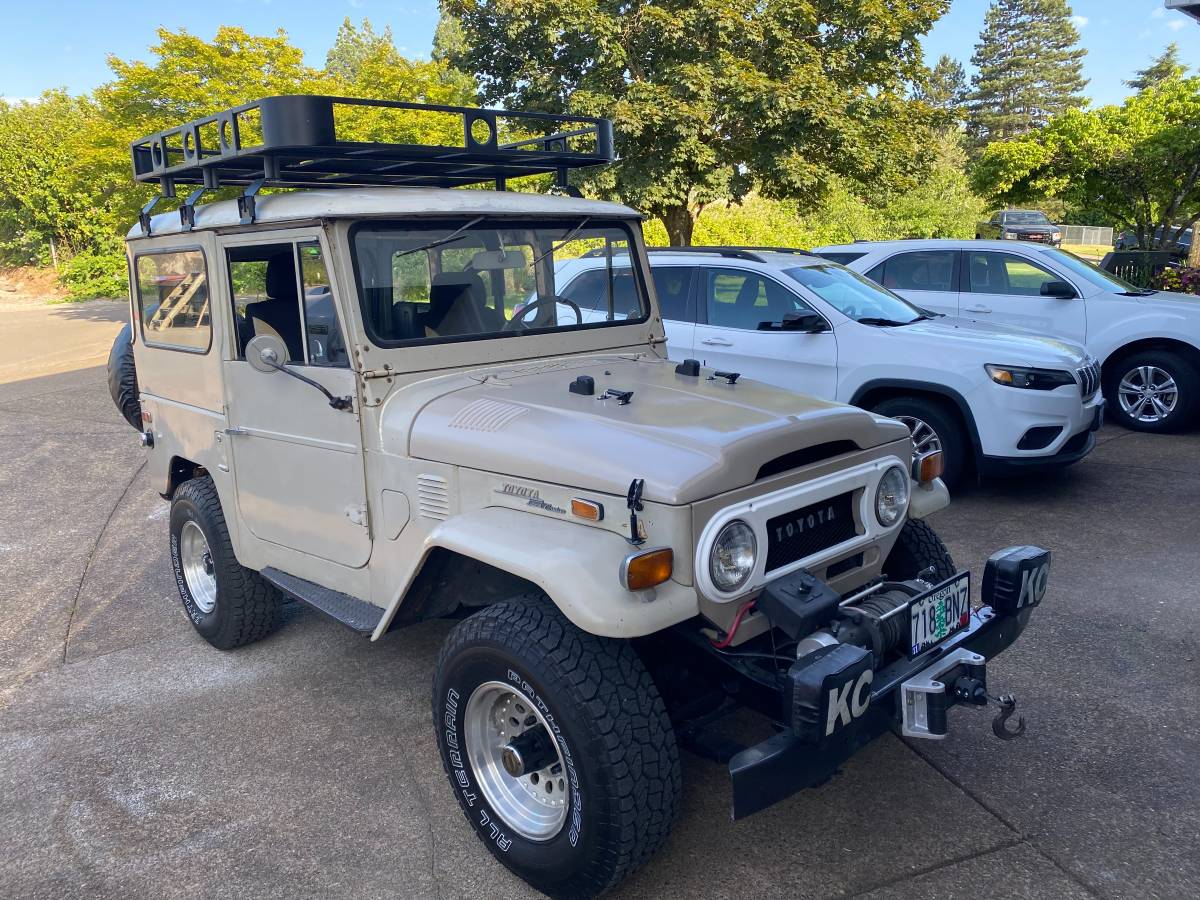 Toyota-land-cruiser-1973-14