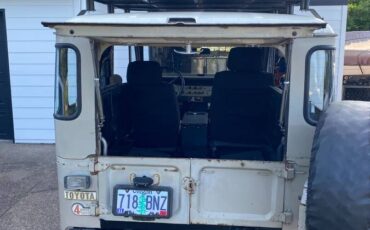Toyota-land-cruiser-1973-15