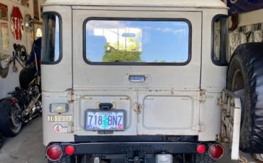 Toyota-land-cruiser-1973-7