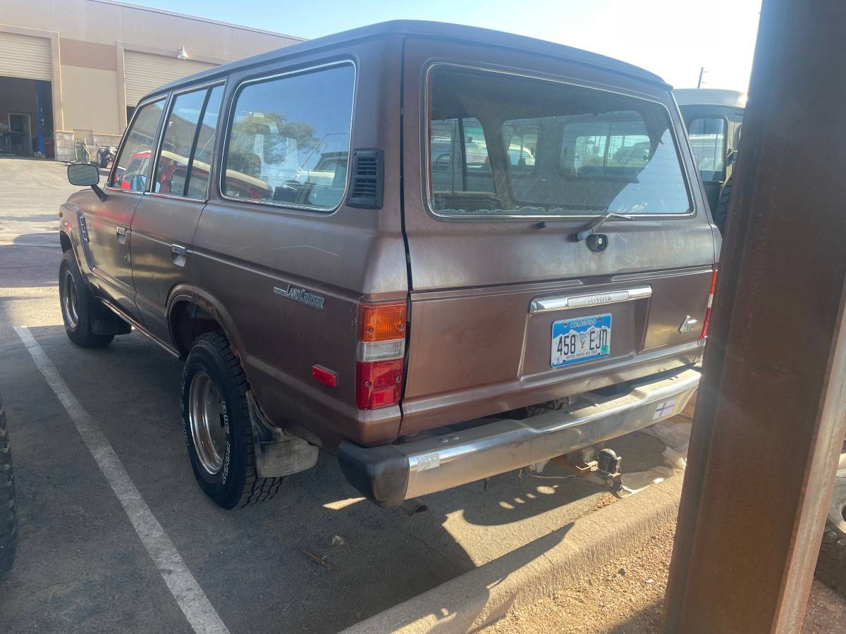 Toyota-land-cruiser-1983-brown-12