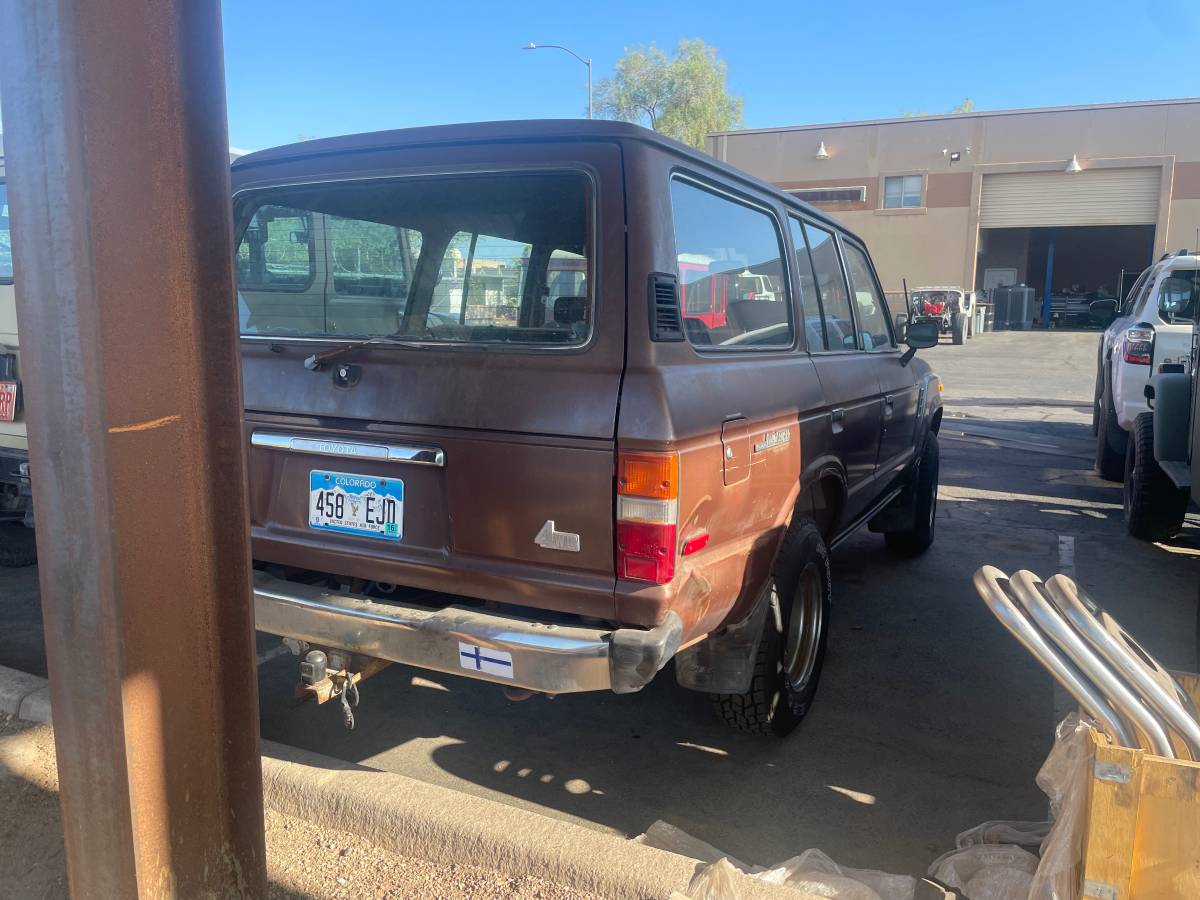Toyota-land-cruiser-1983-brown-13