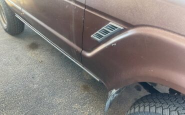 Toyota-land-cruiser-1983-brown-6