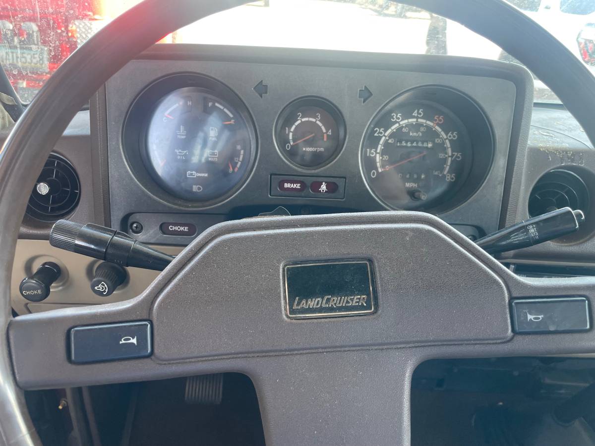 Toyota-land-cruiser-1983-brown-8