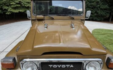Toyota-land-cruiser-1983-green-11