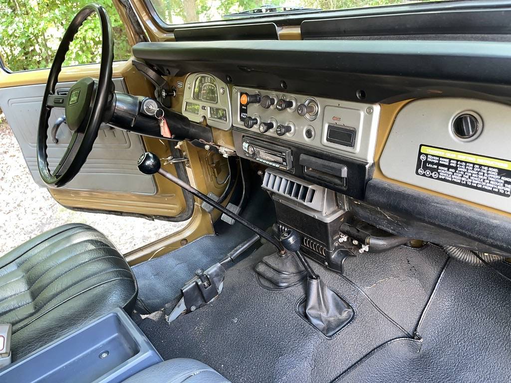 Toyota-land-cruiser-1983-green-12