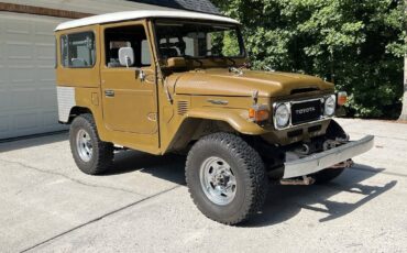 Toyota-land-cruiser-1983-green-5