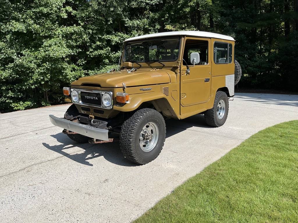 Toyota-land-cruiser-1983-green