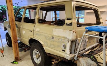 Toyota-land-cruiser-1985-4