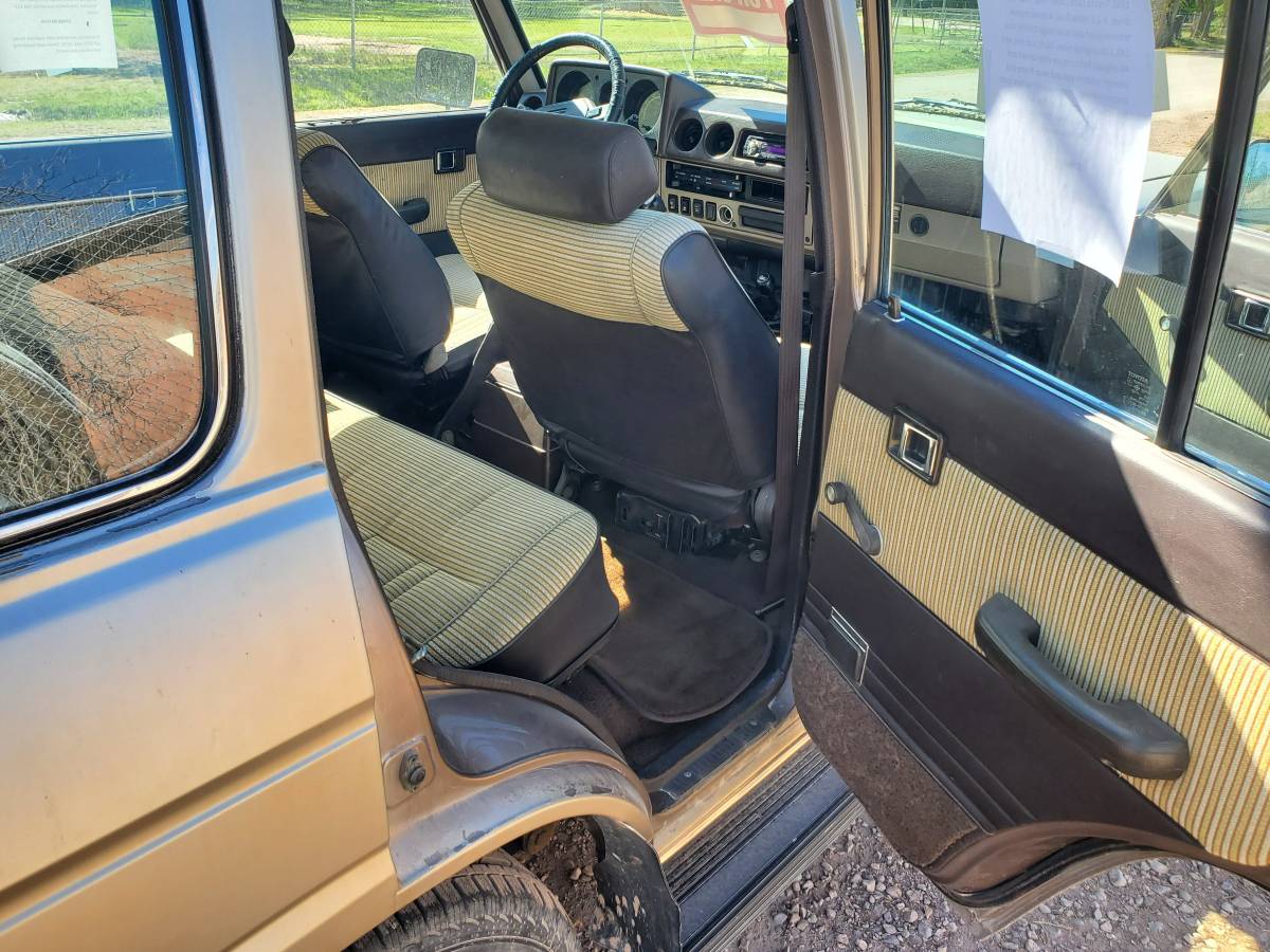 Toyota-land-cruiser-1985-brown-10