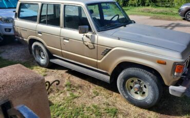 Toyota-land-cruiser-1985-brown