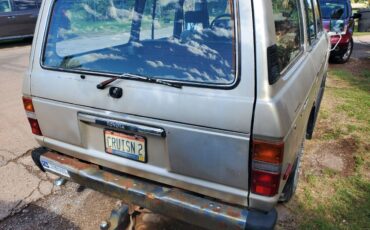 Toyota-land-cruiser-1985-brown-4