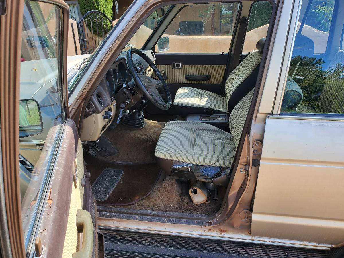 Toyota-land-cruiser-1985-brown-5