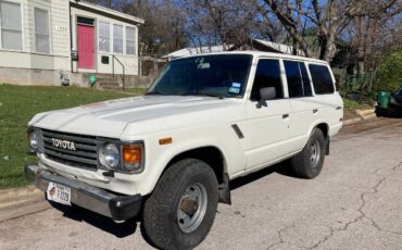 Toyota-land-cruiser-1985-white