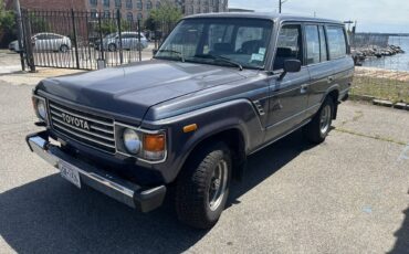 Toyota-land-cruiser-1987-blue