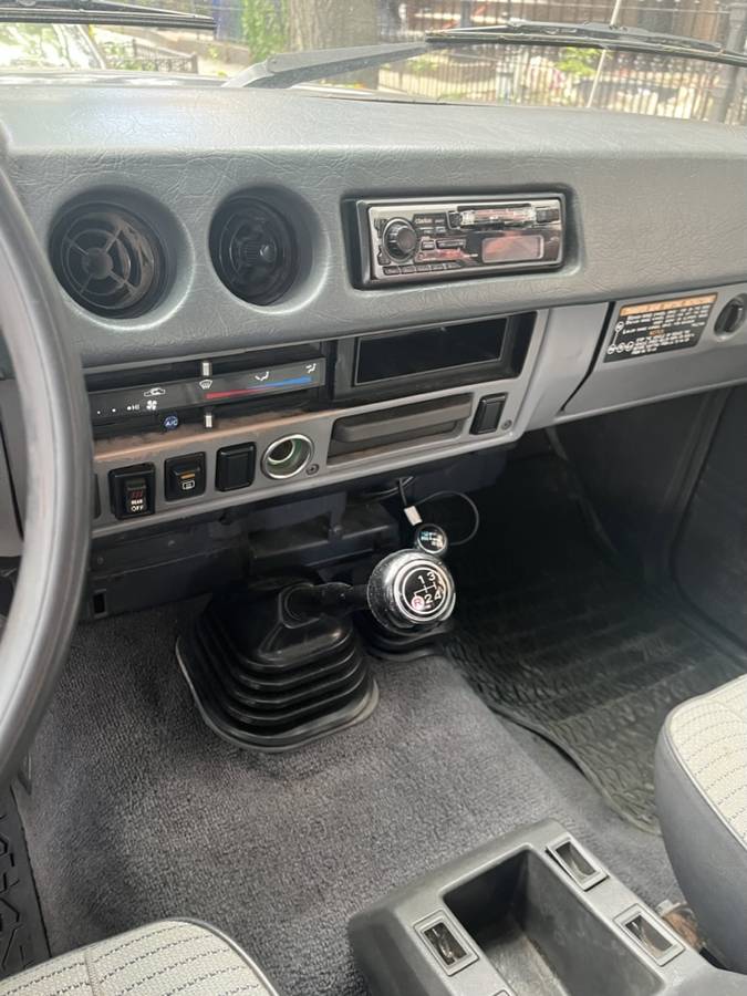 Toyota-land-cruiser-1987-blue-6