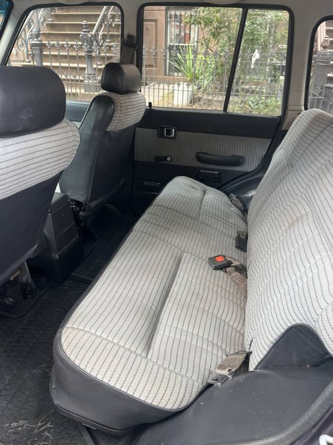 Toyota-land-cruiser-1987-blue-9