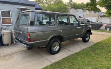 Toyota-land-cruiser-1989-silver-22