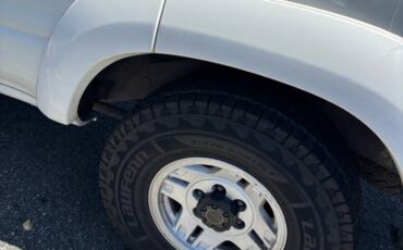 Toyota-land-cruiser-1991-white-10