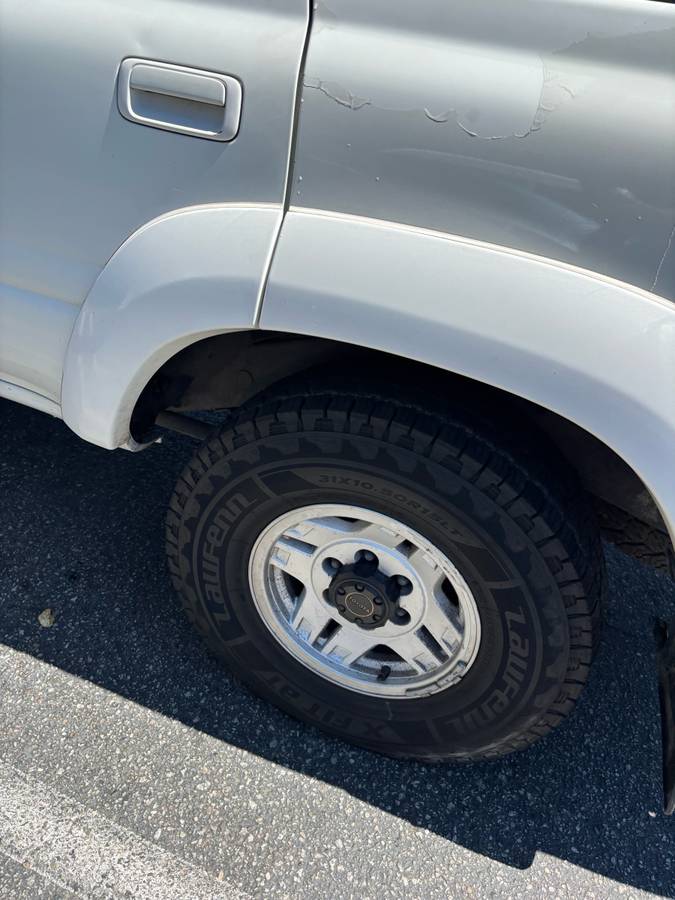 Toyota-land-cruiser-1991-white-10