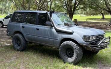 Toyota-land-cruiser-1995-grey-1