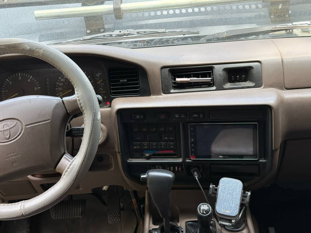 Toyota-land-cruiser-1995-grey-11