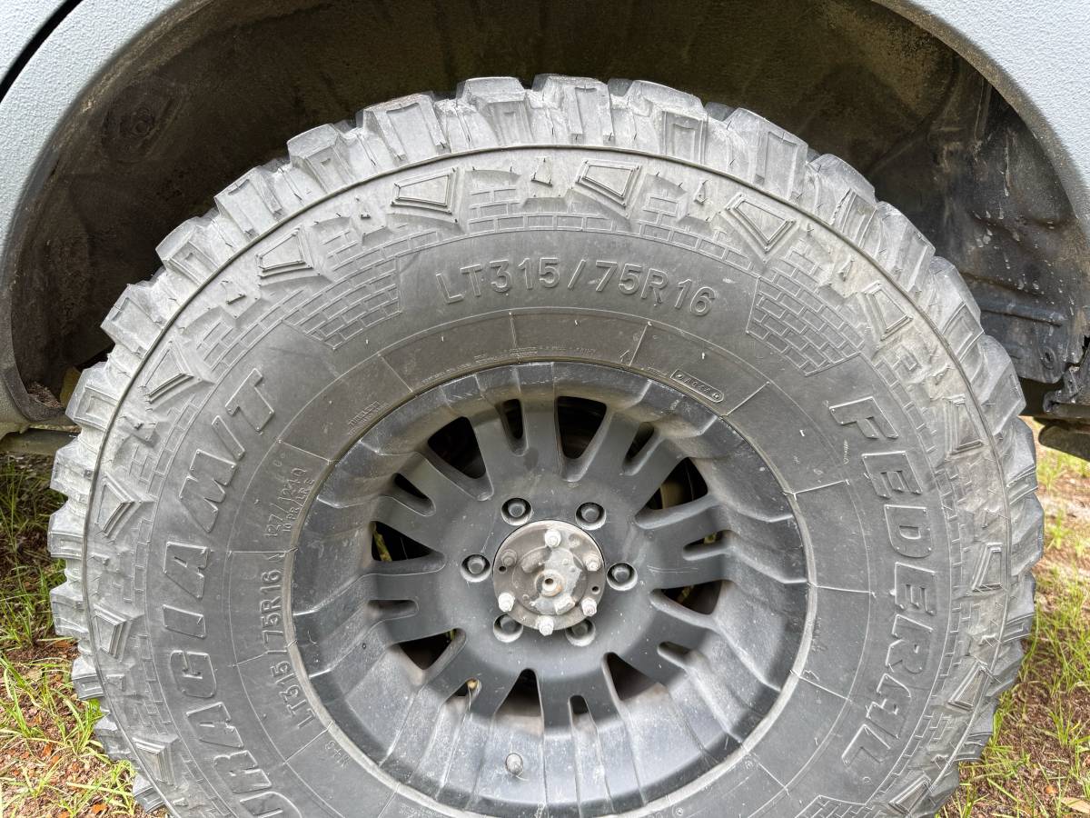 Toyota-land-cruiser-1995-grey-13