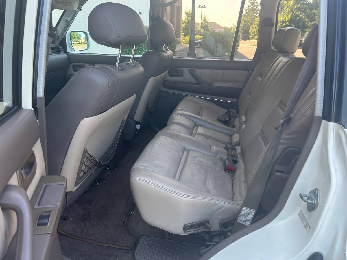 Toyota-land-cruiser-1995-white-10