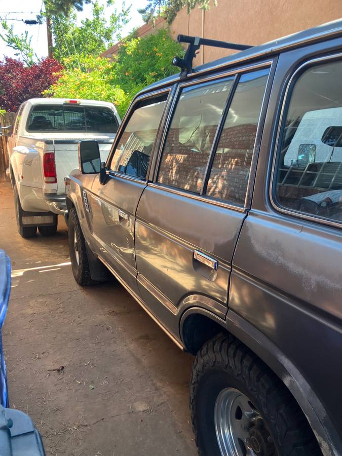 Toyota-land-cruiser-base-1988-grey-13