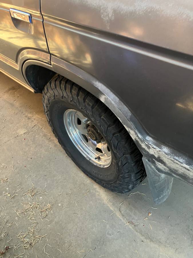 Toyota-land-cruiser-base-1988-grey-14