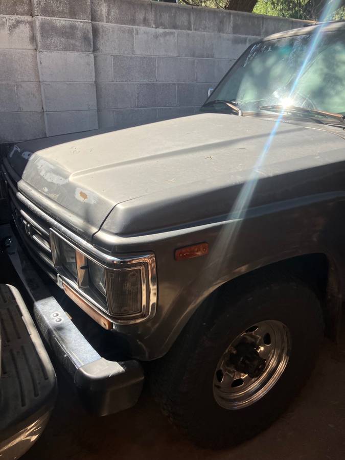 Toyota-land-cruiser-base-1988-grey-16
