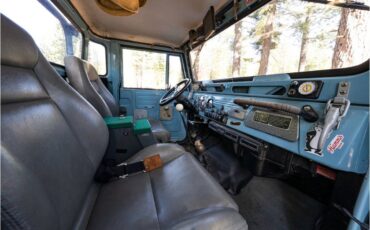 Toyota-land-cruiser-diesel-1965-blue-5