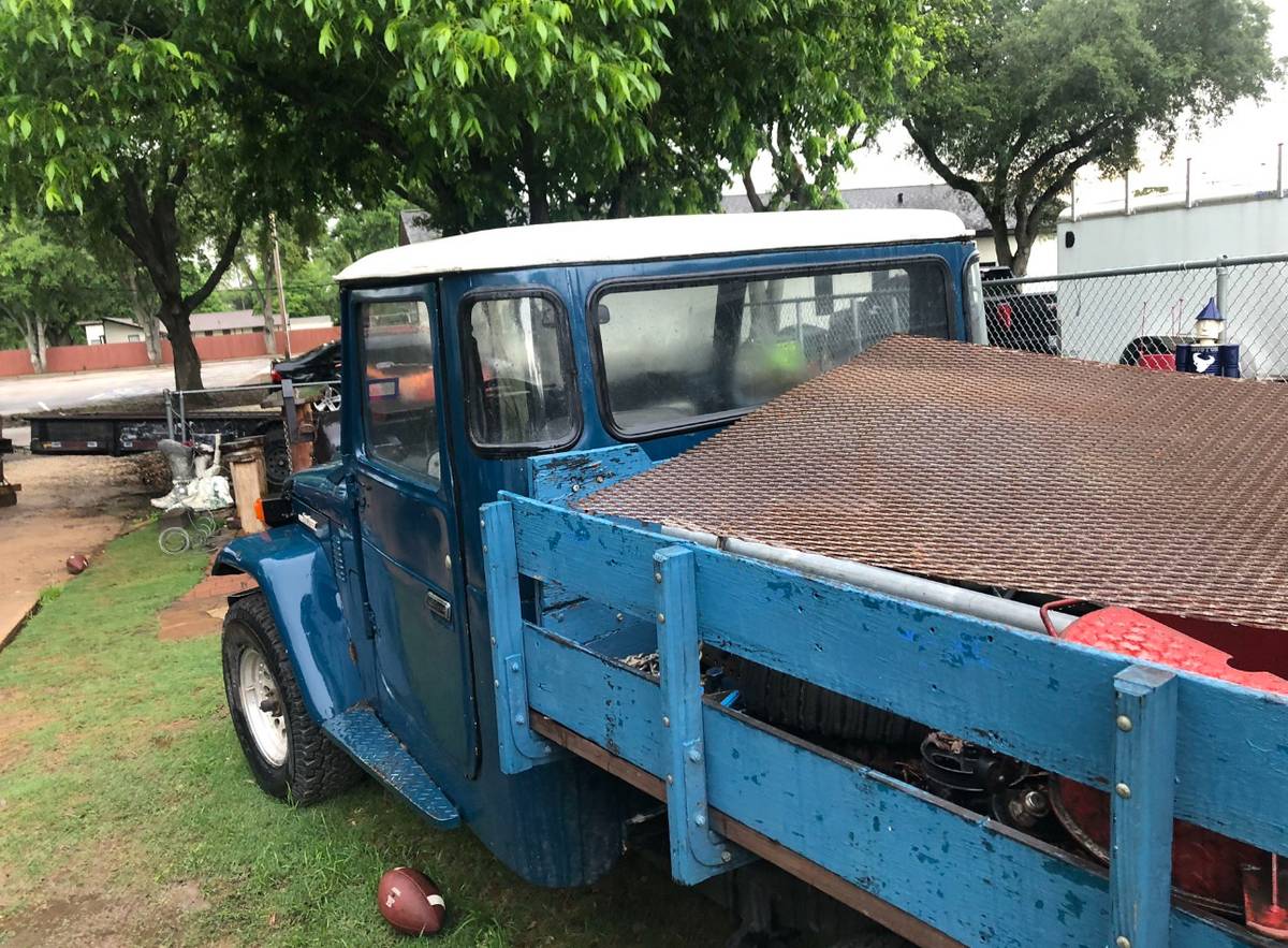 Toyota-land-cruiser-diesel-1978-9