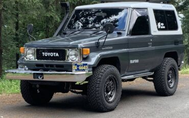 Toyota-land-cruiser-diesel-1988-silver-1