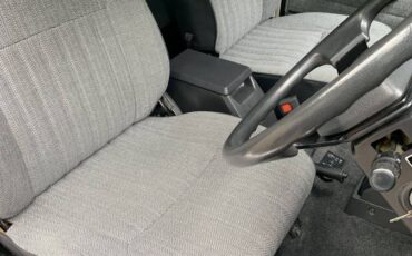 Toyota-land-cruiser-diesel-1988-silver-10