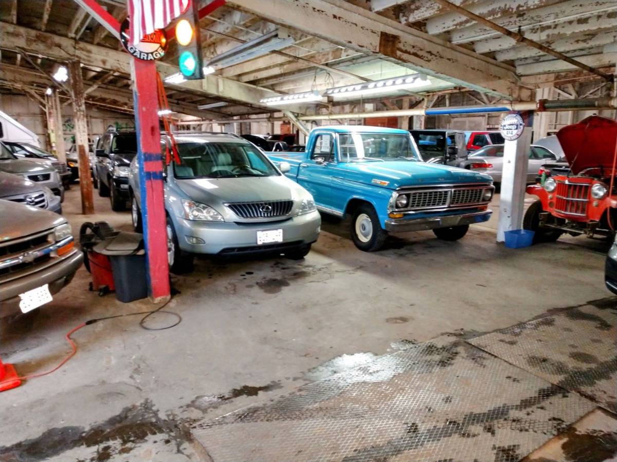 Toyota-land-cruiser-diesel-1988-silver-15
